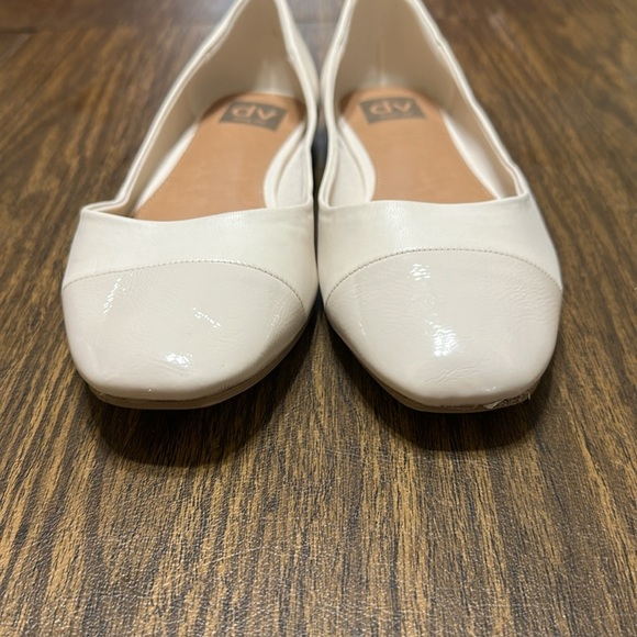 Dv Dolce Vita Women's Melinda Ballet Cap-toe Flats, Ivory, Size 9.5 - Picture 4 of 10